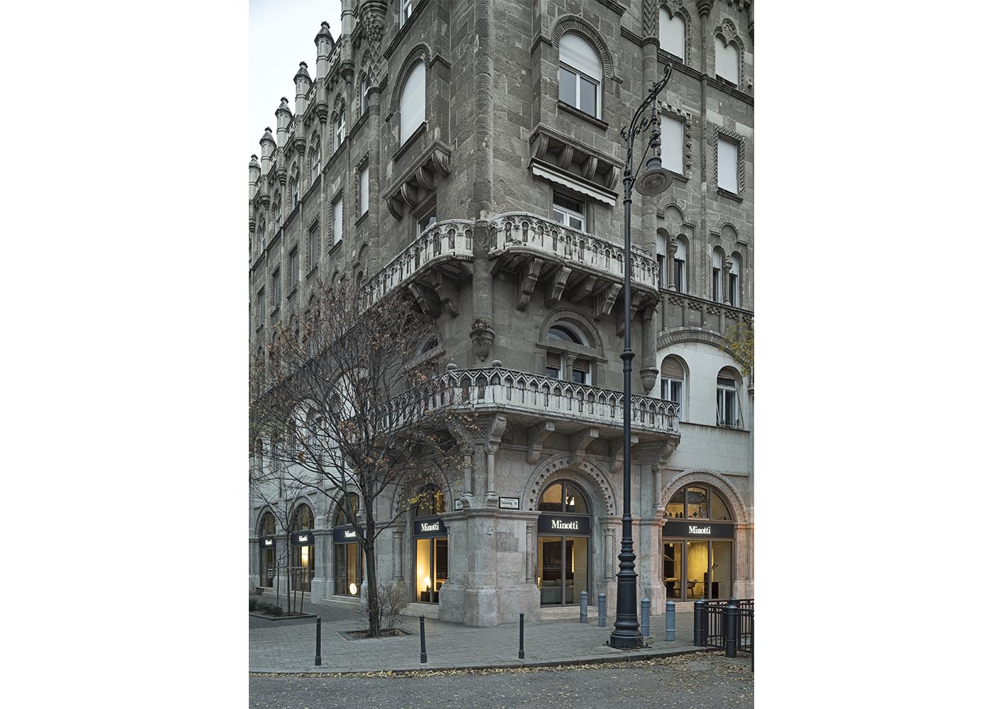 Minotti Budapest by Code